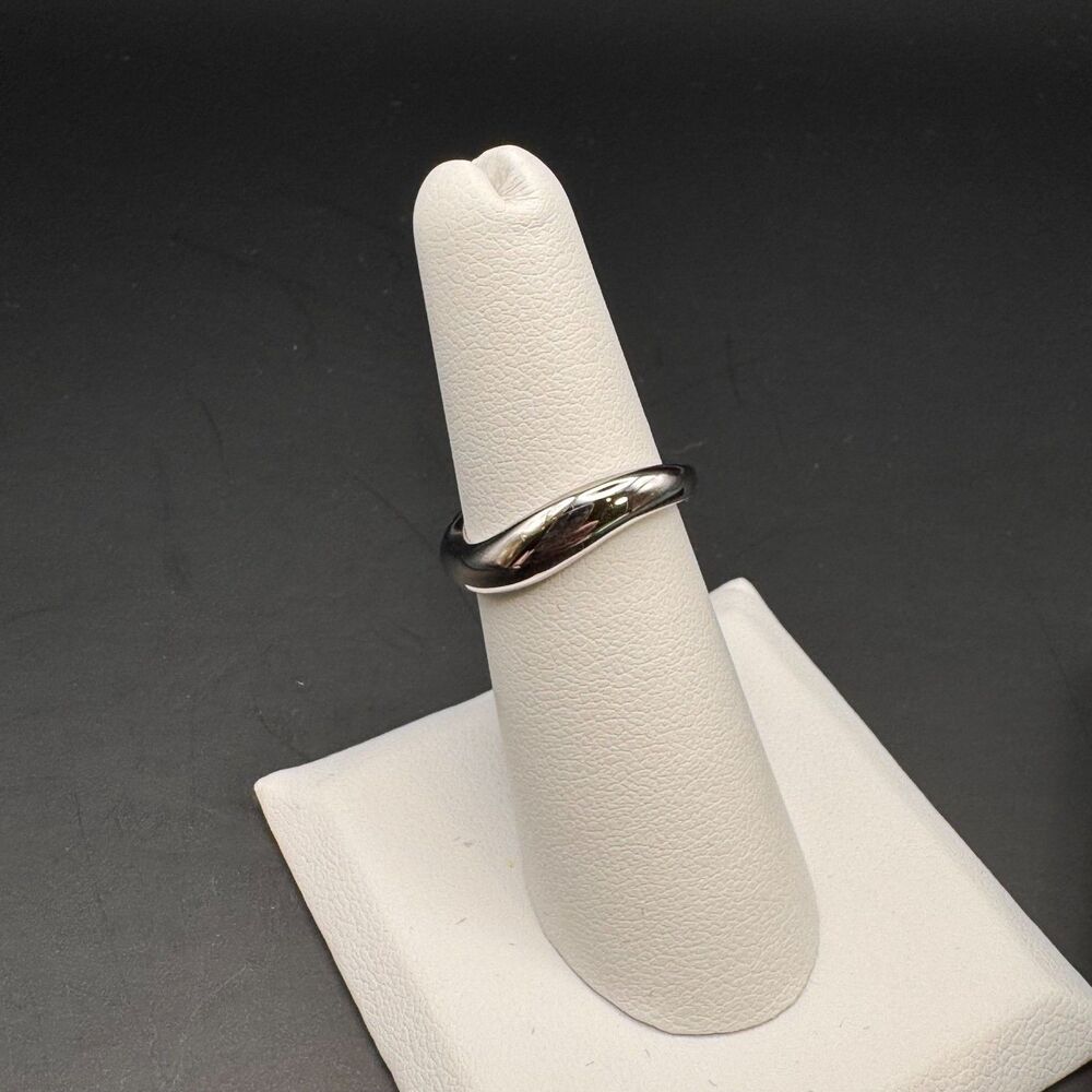 Pavoi Wavy Stackable White Gold and Rhodium Plated Ring, sz 6